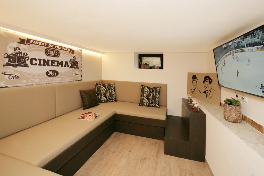 Premium Chalet Andrea Леоганг Экстерьер фото